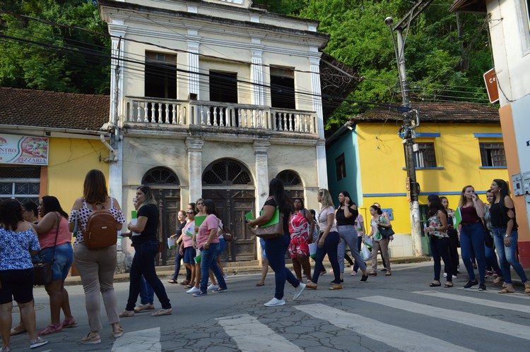 Caminhada pela cidade com guia turistico Jefferson Rodrigues mostrando os principais pontos turisticos da cidade