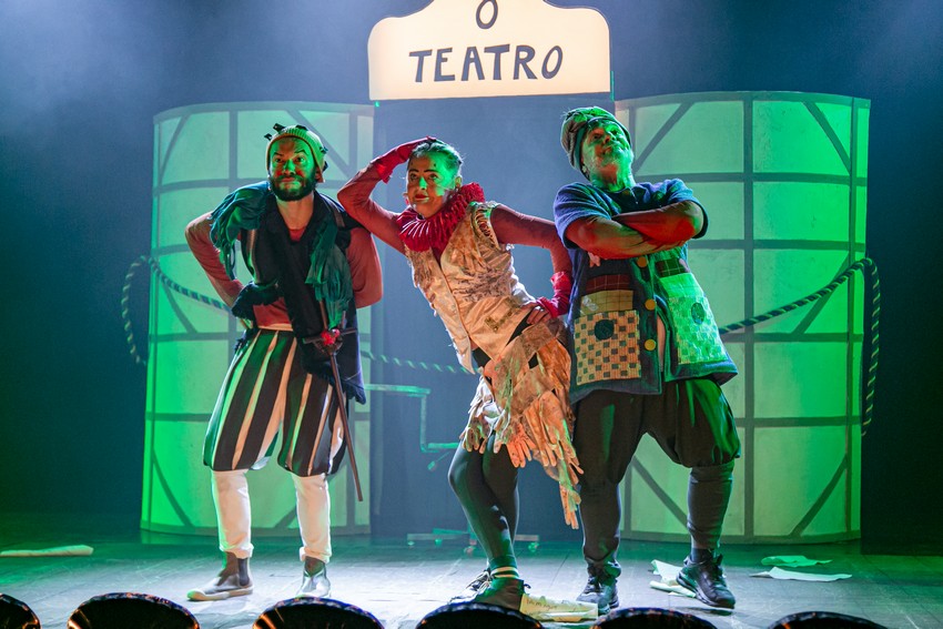 Cia Vagalum Tum Tum, referência em teatro para crianças, leva a peça As Luvas de Shakespeare ao Teatro B32