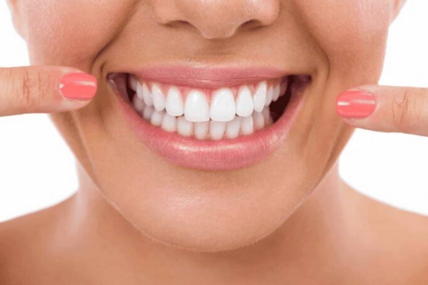 Clareamento dental caseiro funciona? Confira com o especialista Dr. Igor Puga