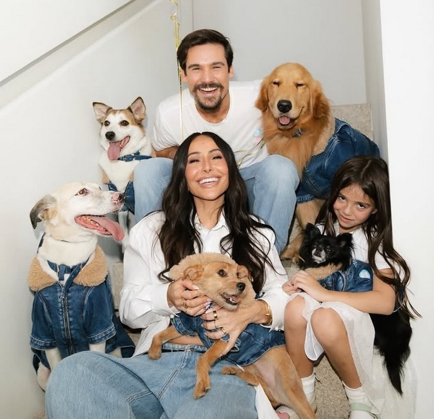 Dog House Brasil: Sabrina Sato abre a rotina com seus cinco cães em novo programa do GNT