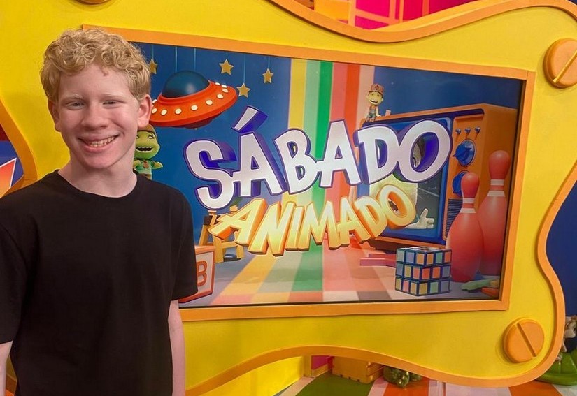 Felipe Melquiades vira ‘repórter por um dia’ no programa Sábado Animado