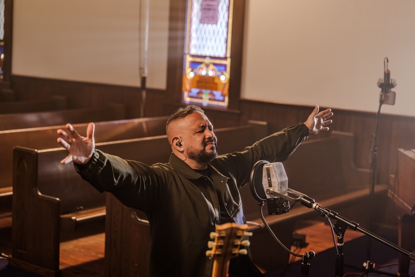 Fernandinho lança ‘Comunhão’, projeto musical que reúne diferentes vozes da música cristã em torno da unidade