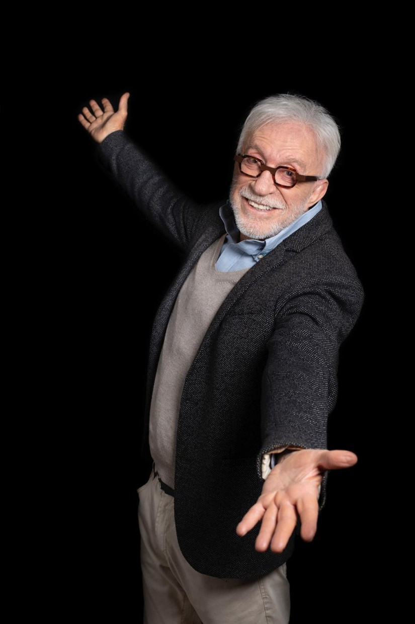 Moacyr Franco desembarca em BH neste sábado com o show da turnê Cantos e Contos