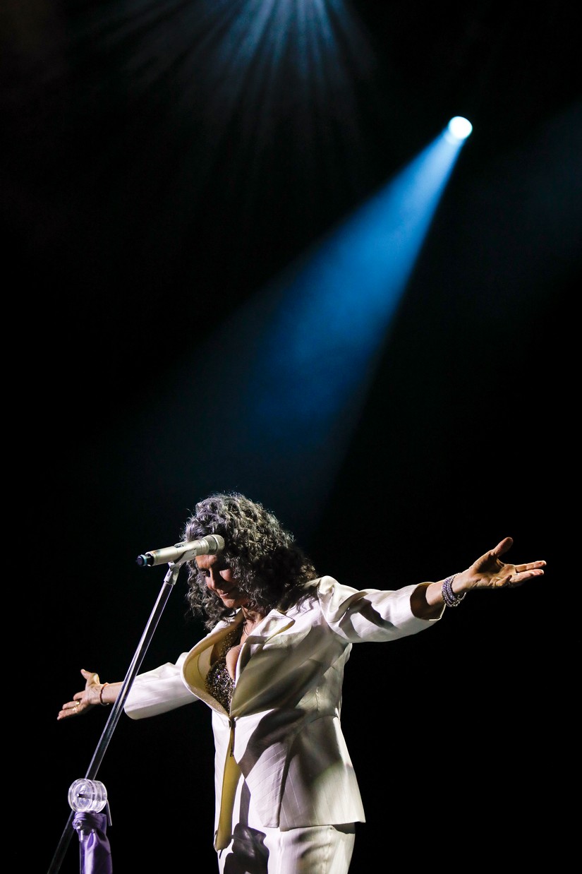 Simone estreia nova turnê em São Paulo ao lado de Marcus Preto